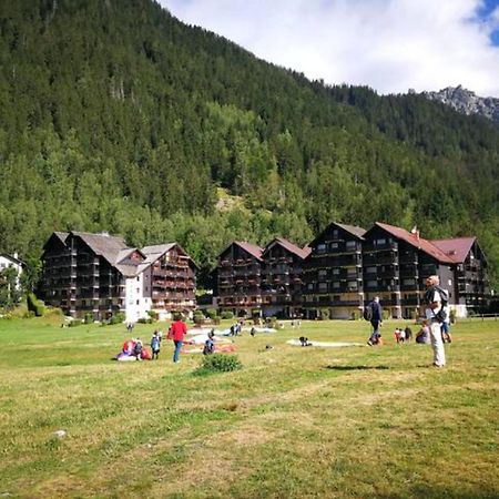 Ferienwohnung Le Savoy - Terrasse Avec Vue Sur Le Mont-Blanc Chamonix Exterior foto