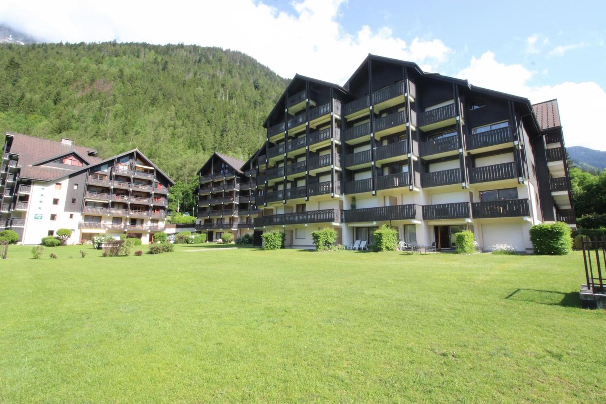 Ferienwohnung Le Savoy - Terrasse Avec Vue Sur Le Mont-Blanc Chamonix Exterior foto